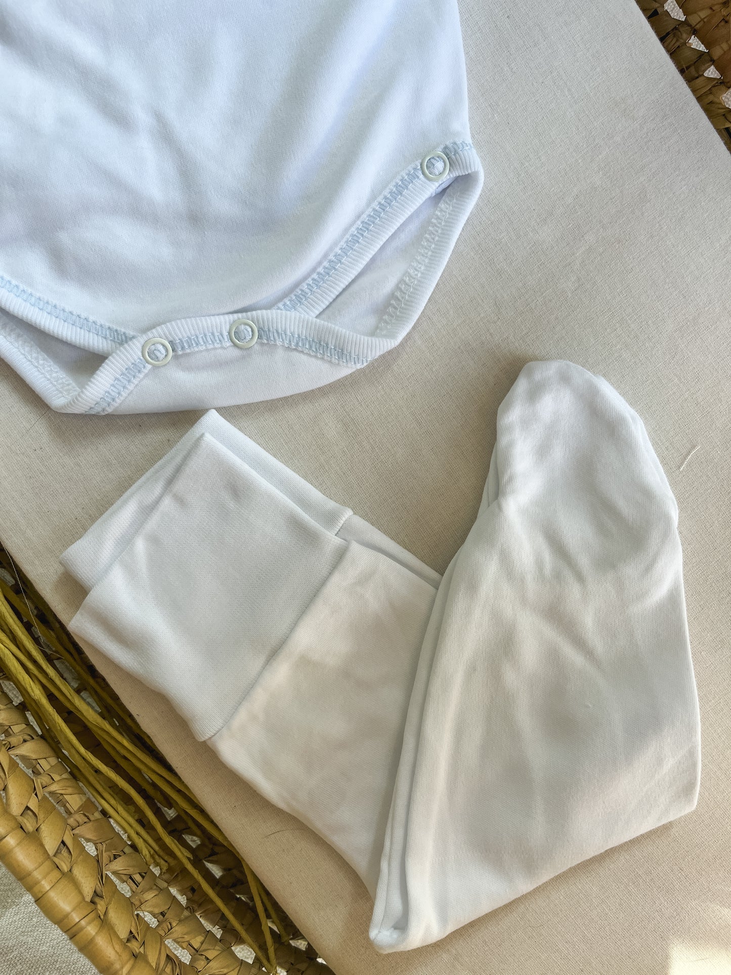 Conjunto interior body e calças bebé