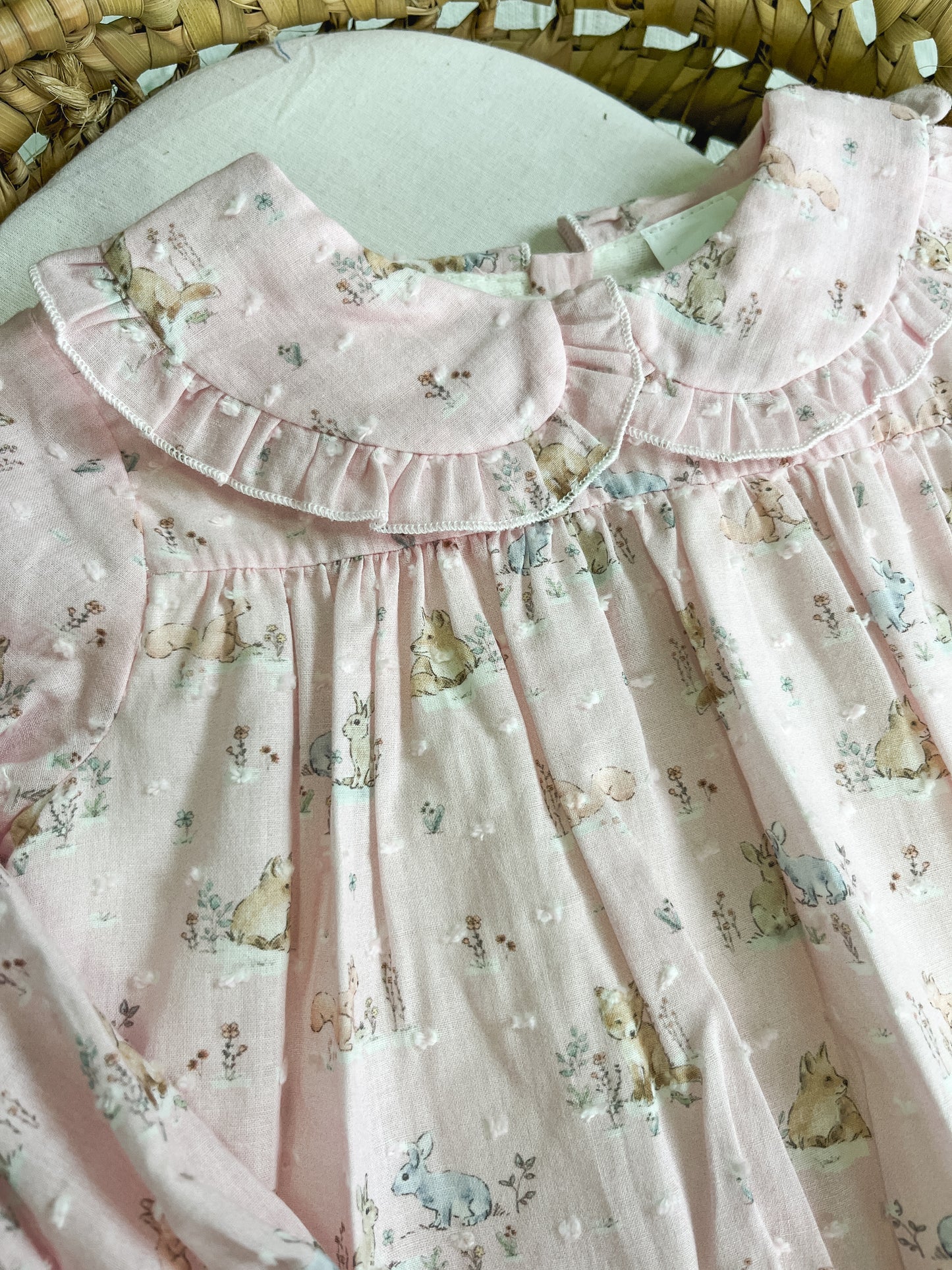 Conjunto de vestido com tapa fralda bebé rosa