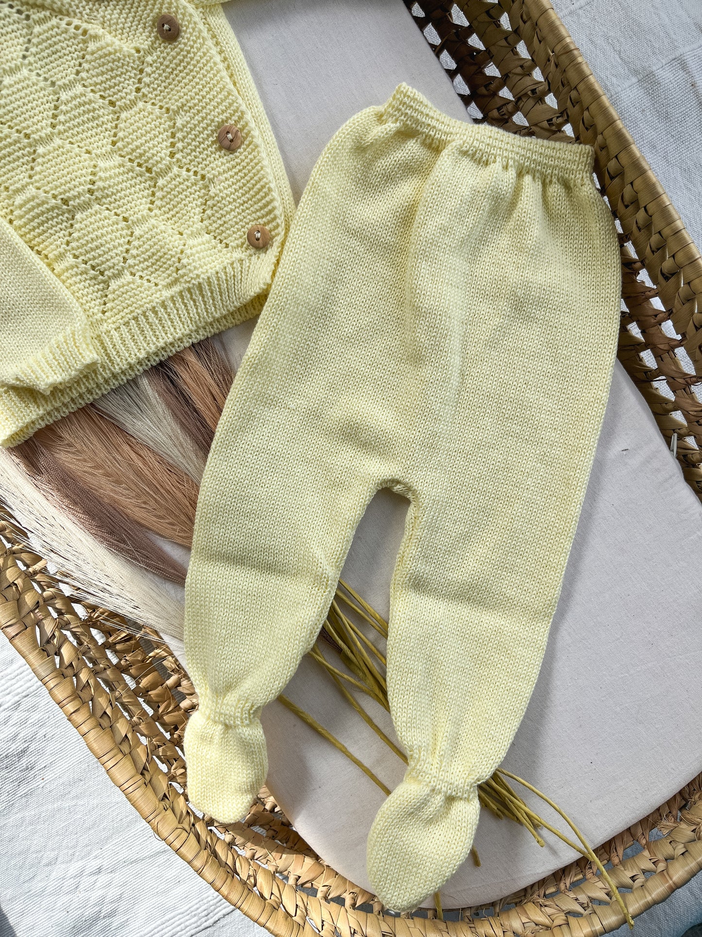 Conjunto de malha bebé 3 peças amarelo