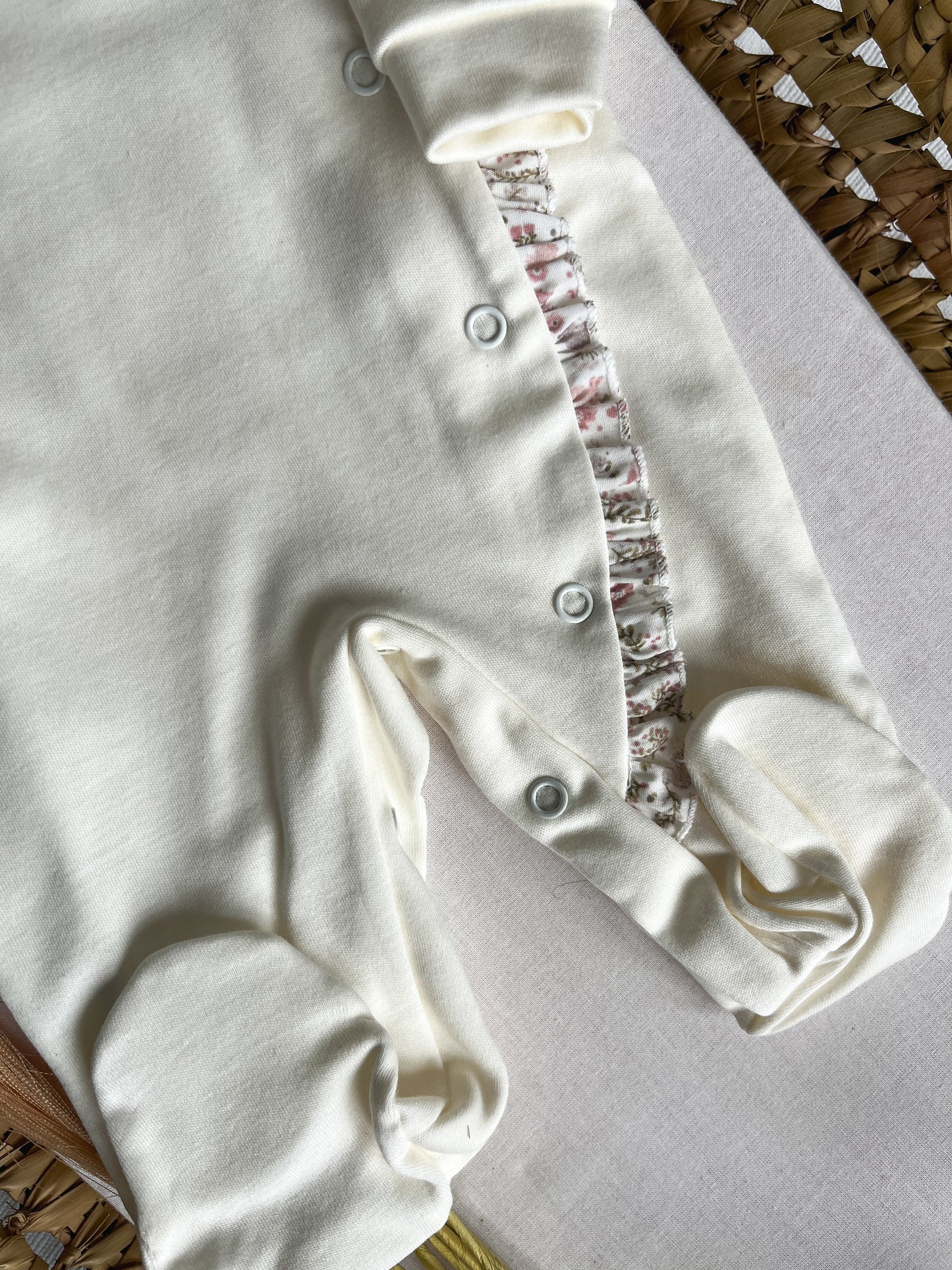 Babygrow de algodão bebé pérola