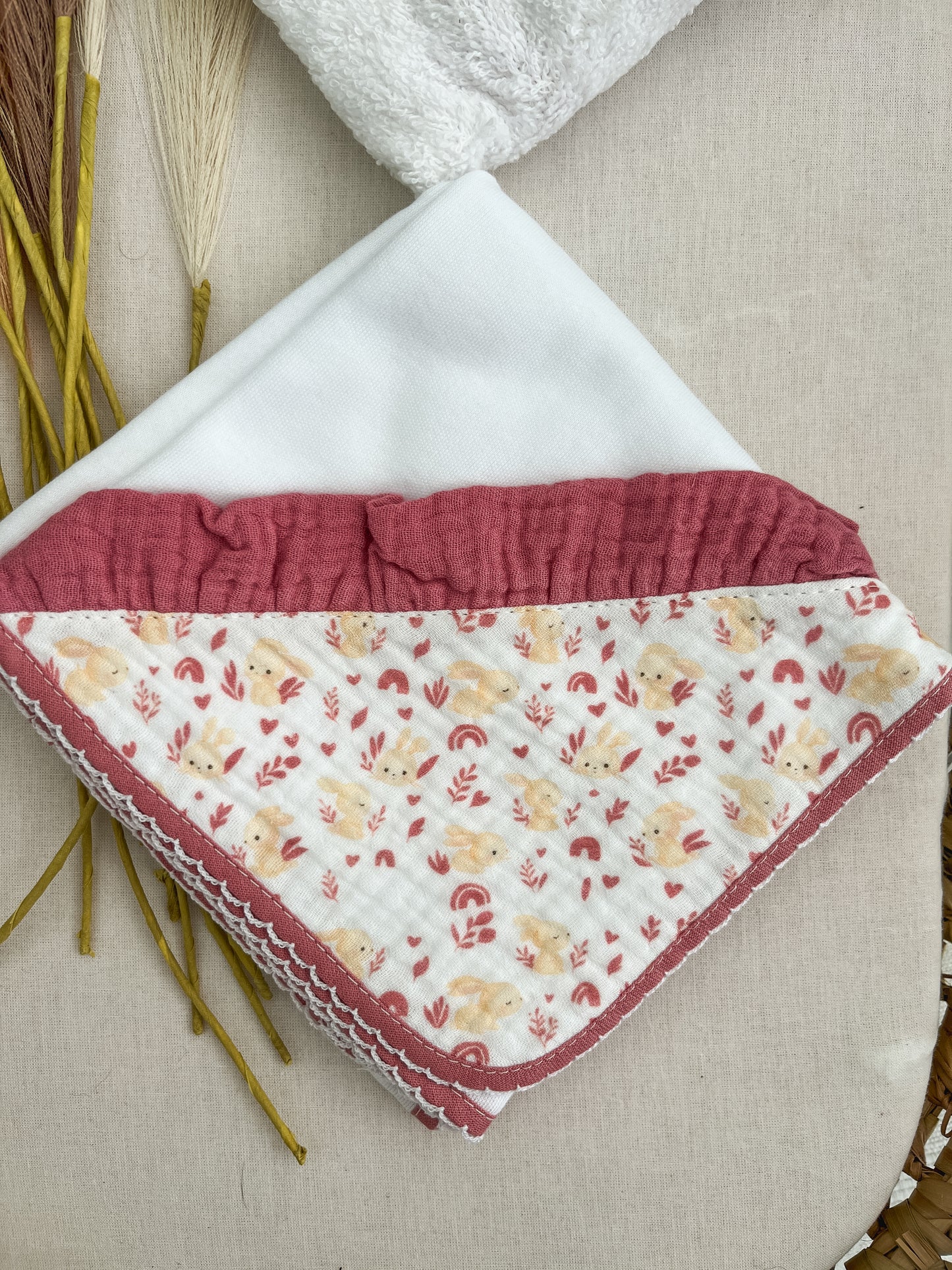 Conjunto de toalha de banho e fralda bebé beringela