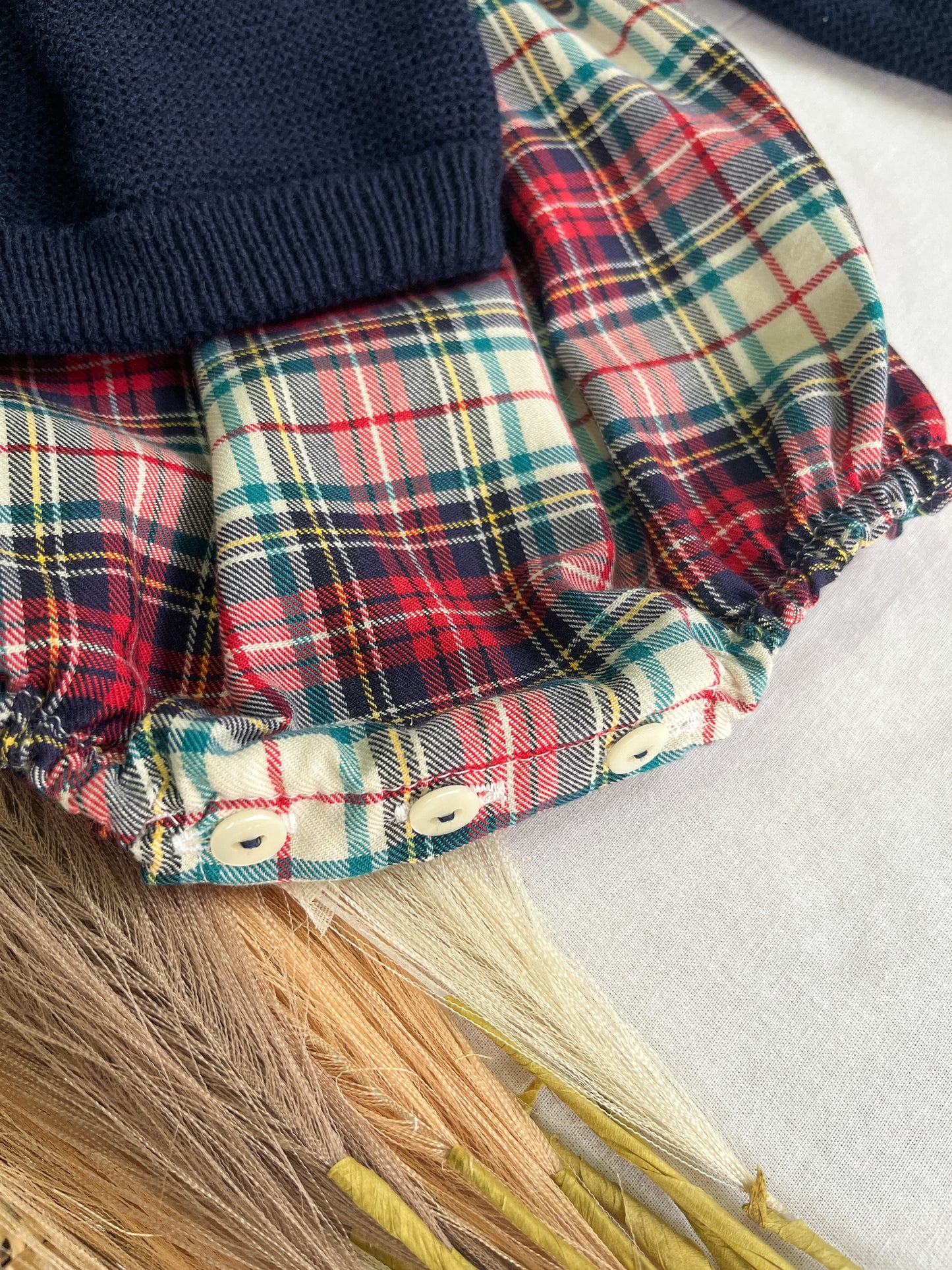 Fofo/jardineira em malha com gorro bebé azul marinho e vermelho