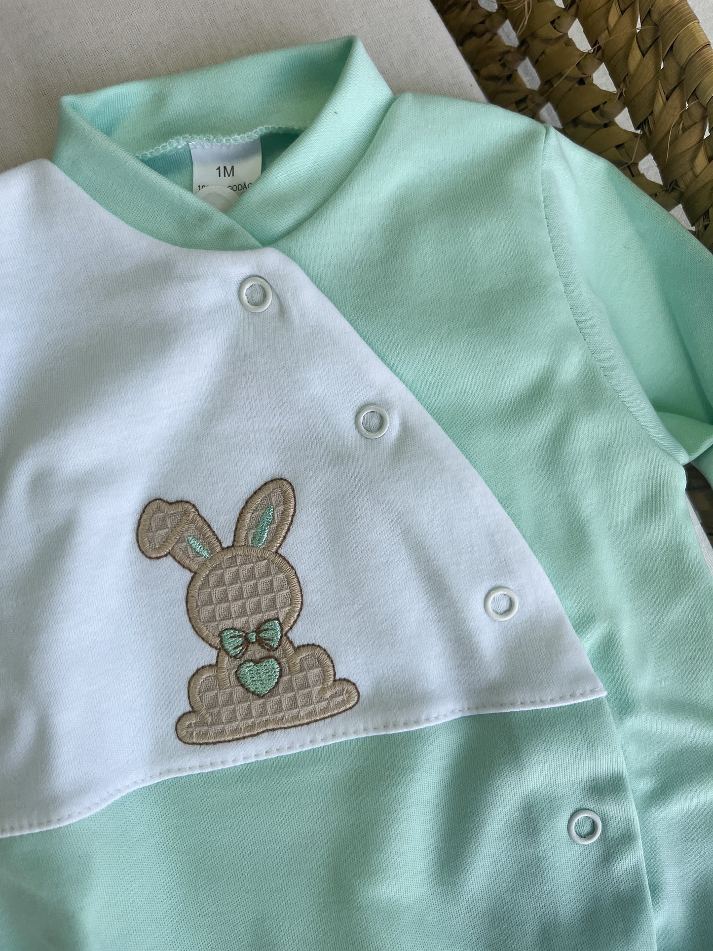 Babygrow de algodão bebé verde