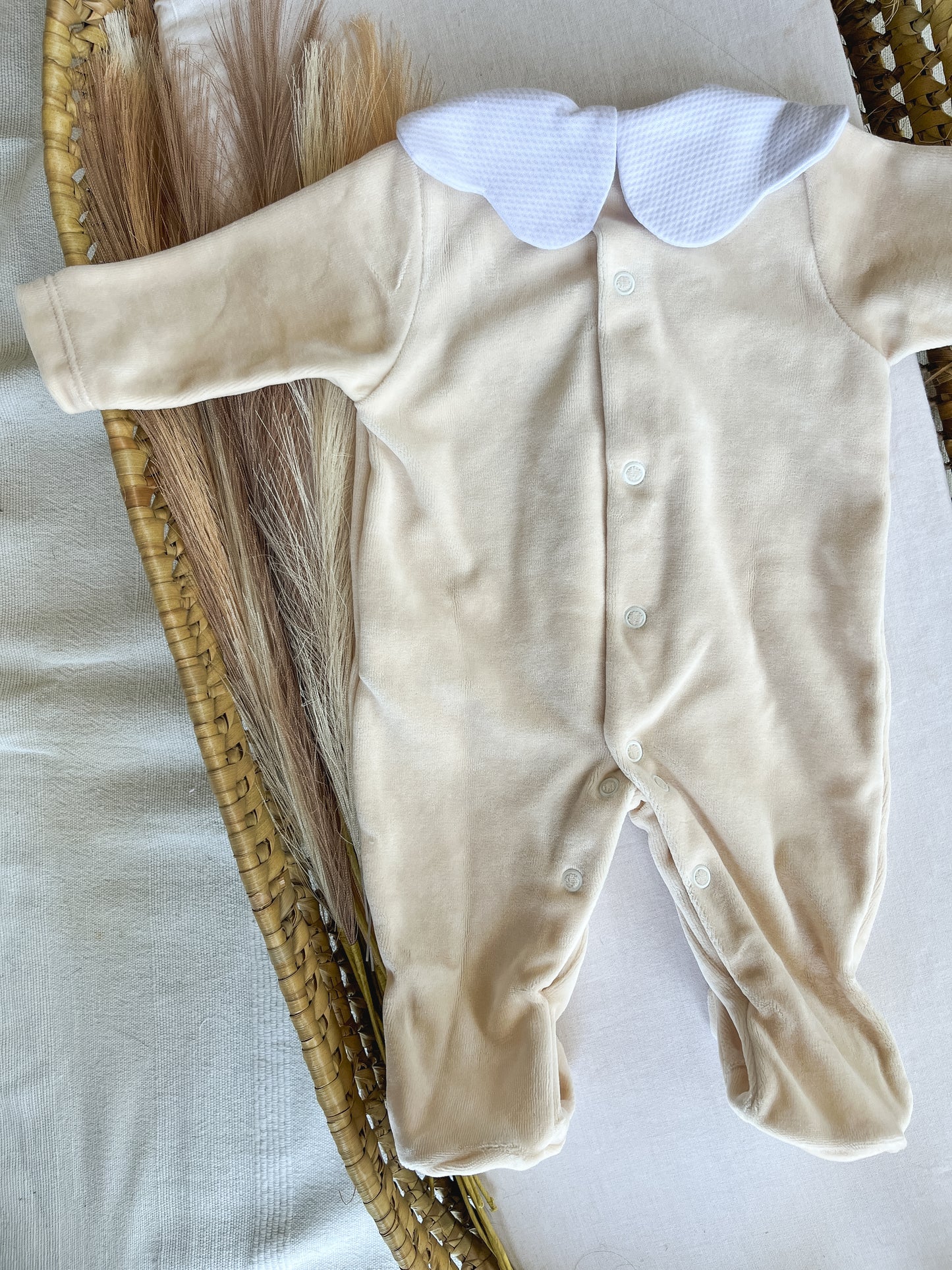 Babygrow de veludo bebé bege