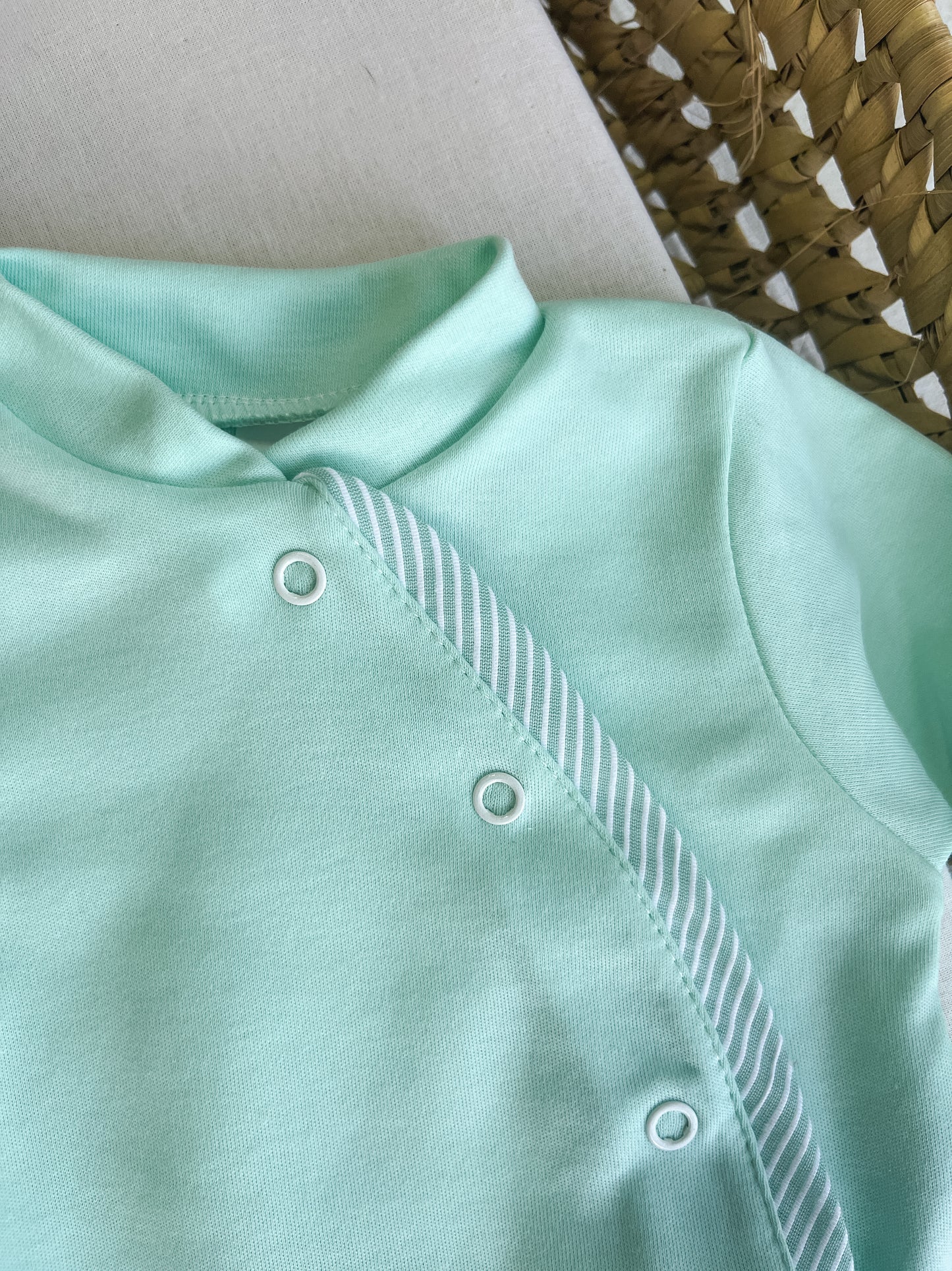 Babygrow de algodão bebé verde menta