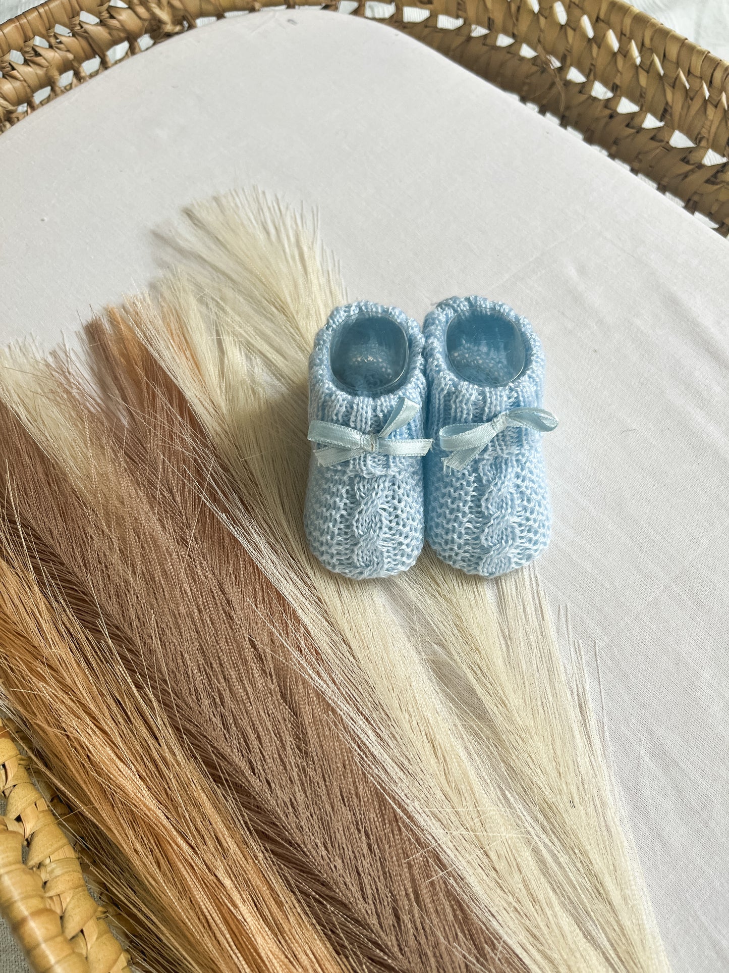 Carapins/ sapatinhos de malha bebé azul