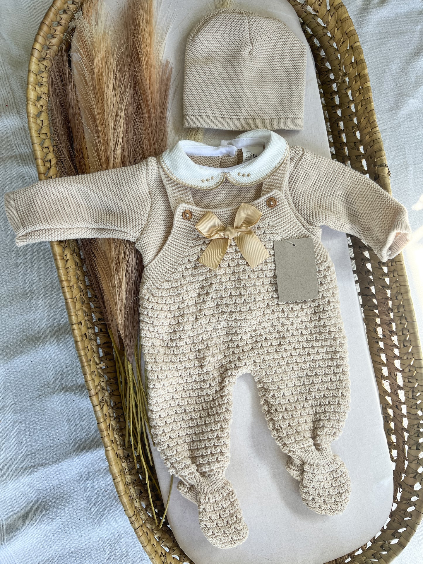 Conjunto de malha bebé 3 peças bege