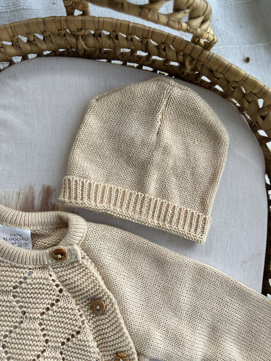 Conjunto de malha bebé 3 peças bege