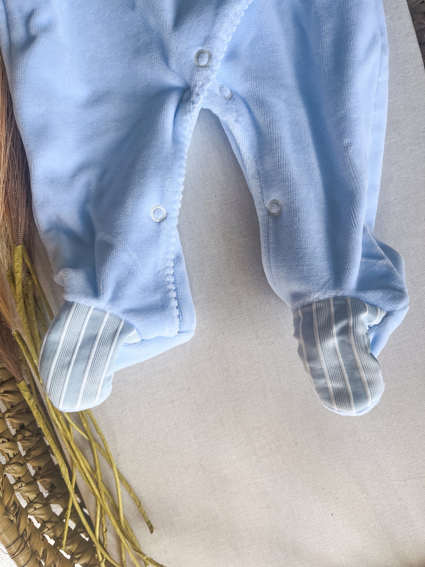 Babygrow de veludo bebé azul