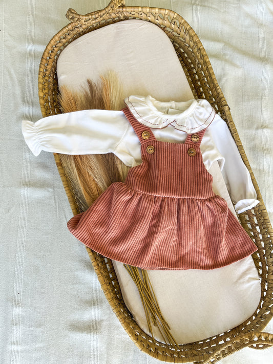 Conjunto de vestido com blusa bebé rosa velho