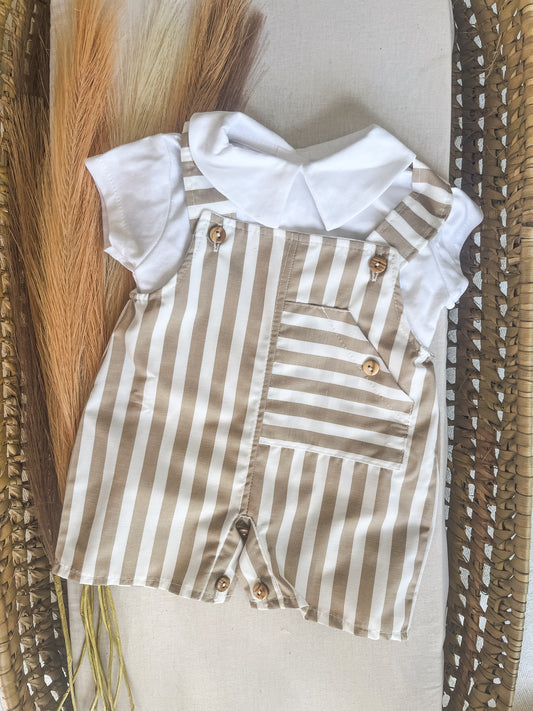 Conjunto de jardineira com blusa bebé menino bege