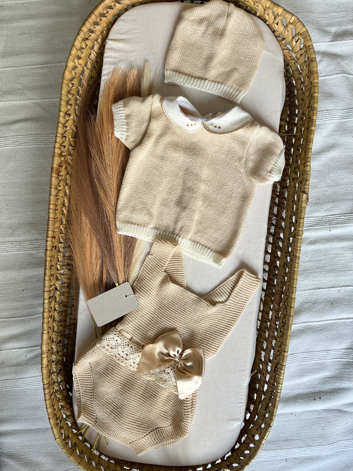 Conjunto de malha bebé 3 peças bege