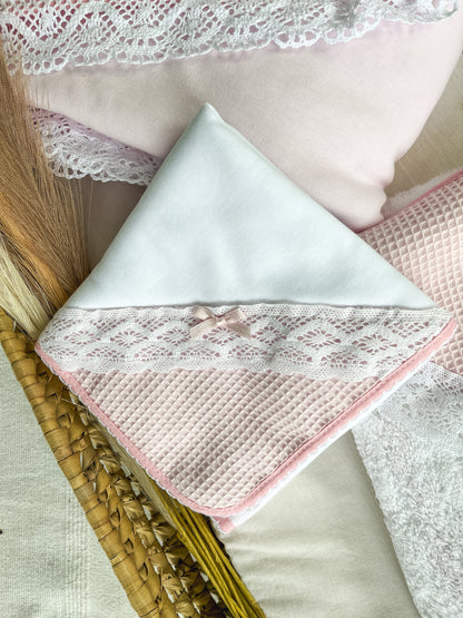 Conjunto de manta, fralda e toalha rosa bebé personalizável com nome