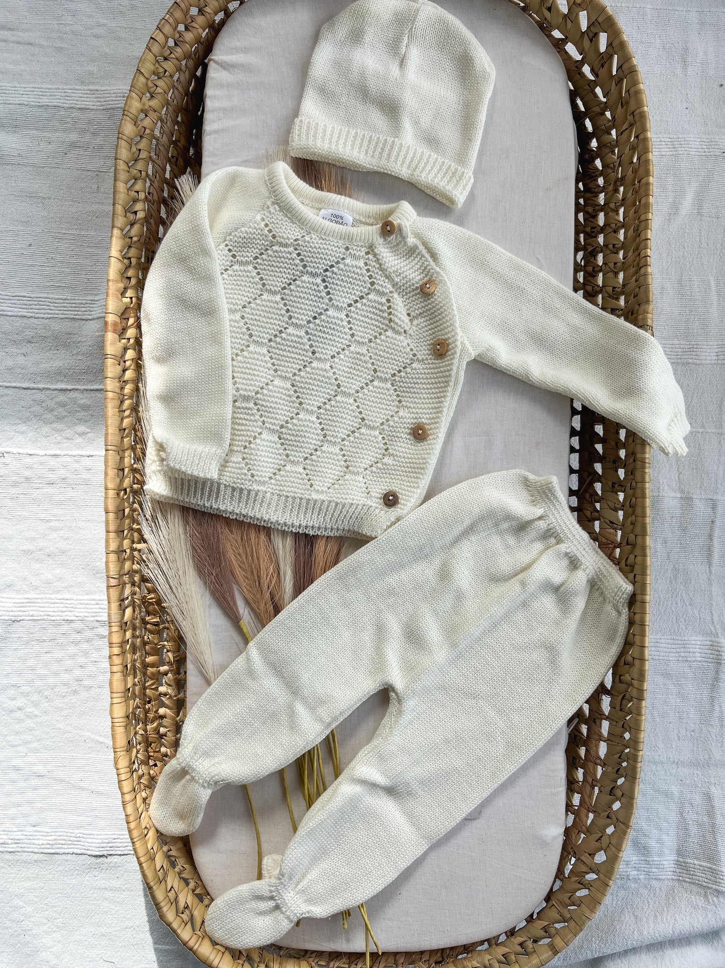 Conjunto de malha bebé 3 peças branco