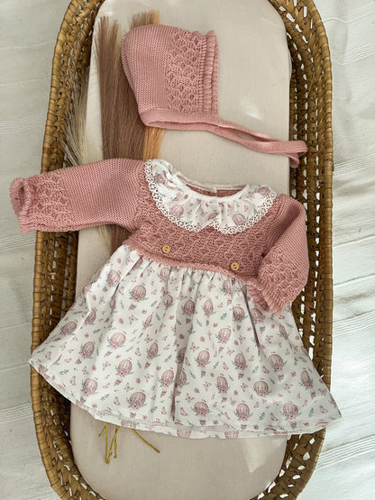Conjunto de 2 peças bebé vestido e touca rosa velho