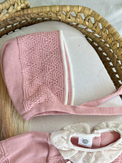 Conjunto de malha 2 peças vestido e touca rosa velho