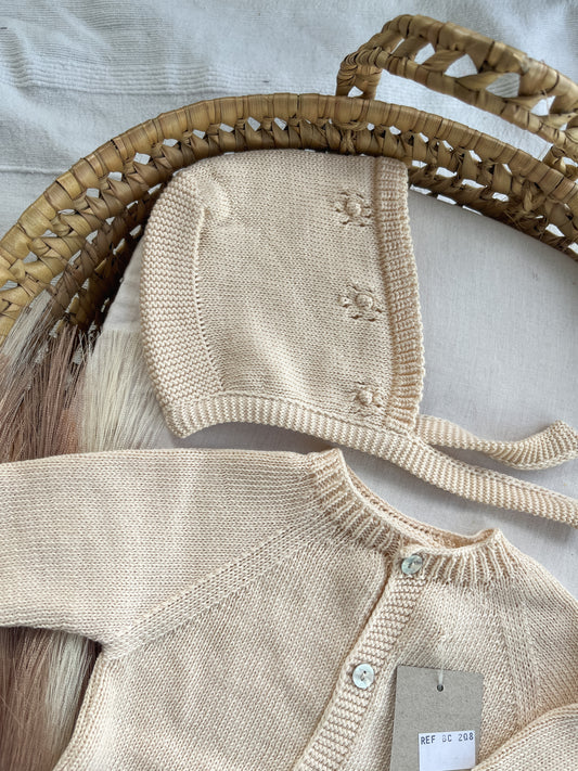 Conjunto de malha bebé 3 peças bege