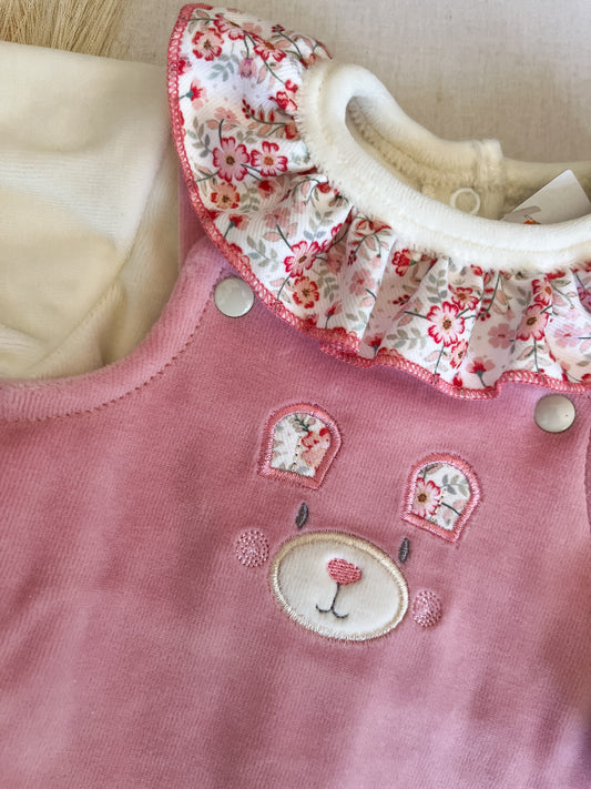 Conjunto de jardineira e camisola de veludo bebé rosa