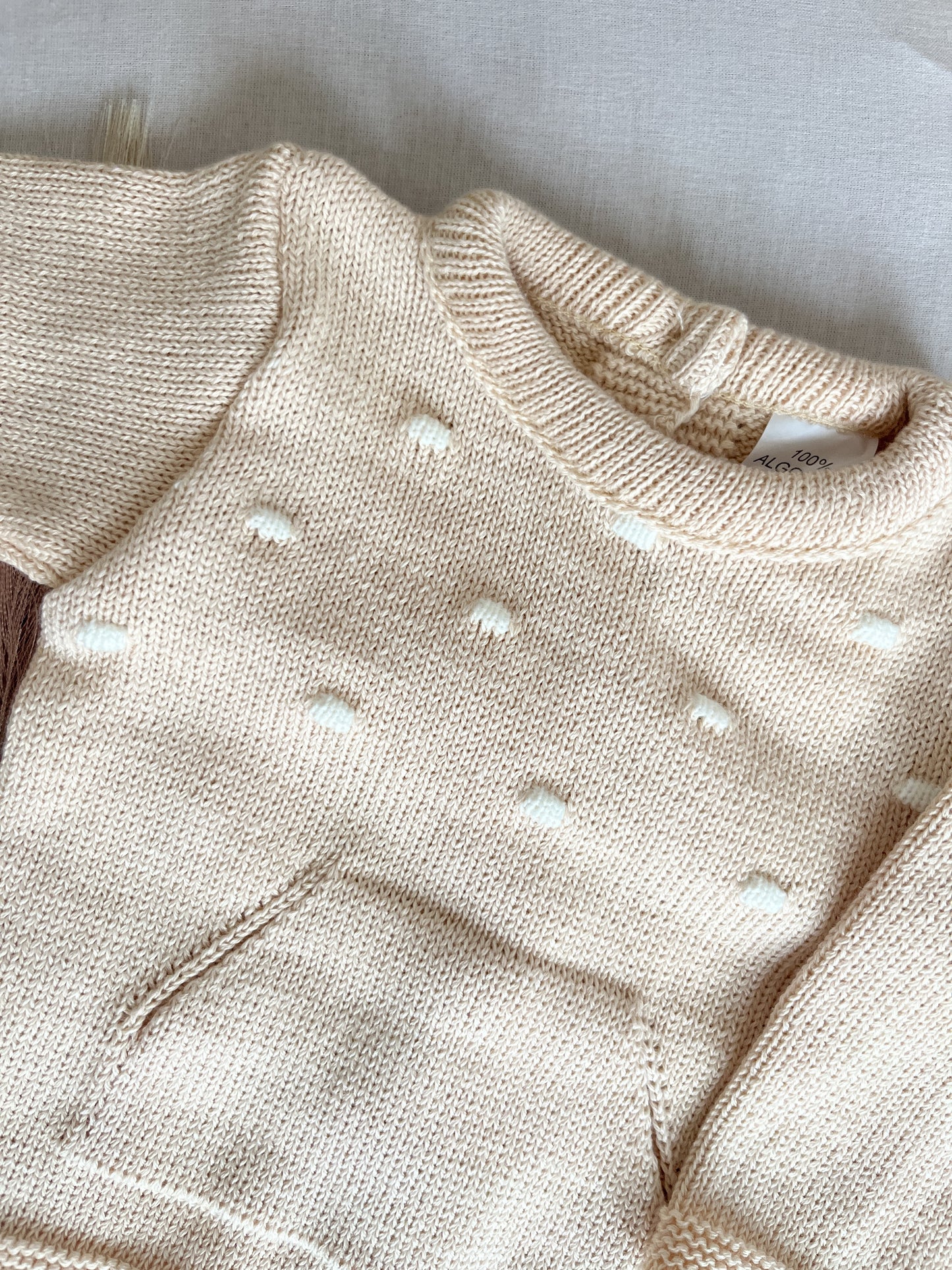 Conjunto de malha bebé 3 peças bege