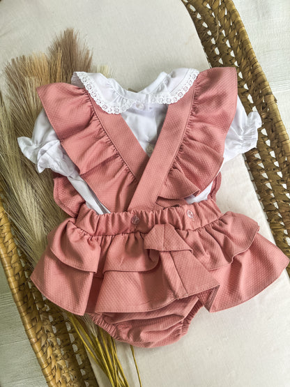 Conjunto de fofo/jardineira com blusa bebé rosa velho