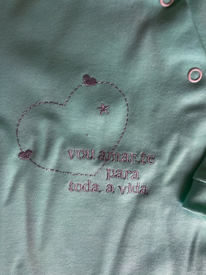 Babygrow de algodão bebé verde “vou amar-te a vida toda”