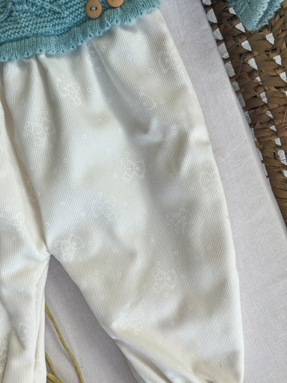 Conjunto de jardineira e gorro bebé