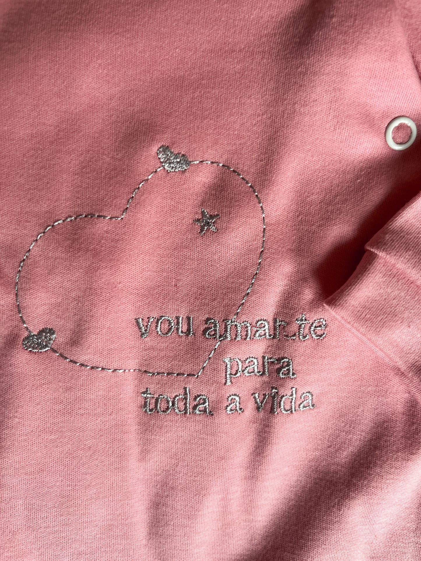 Babygrow de algodão bebé rosa “vou amar-te a vida toda”