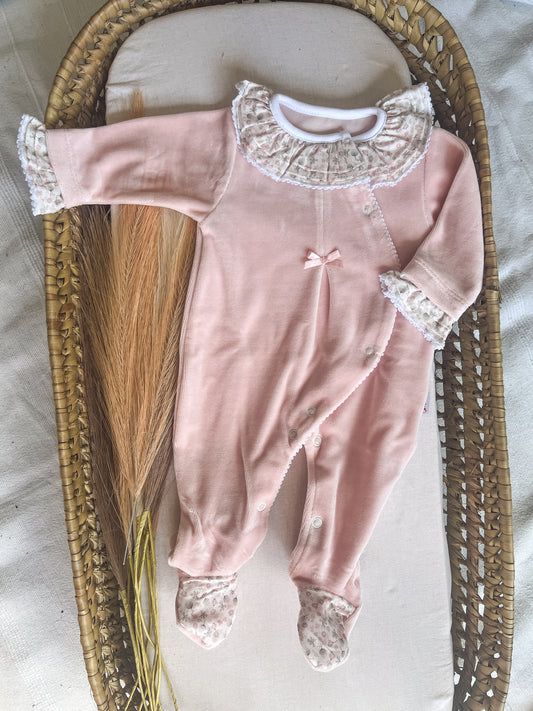 Babygrow de veludo bebé rosa