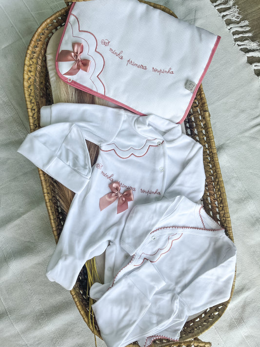Conjunto 5 peças “a minha primeira roupinha” rosa