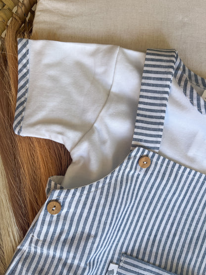 Conjunto de jardineira com blusa bebé menino azul marinho