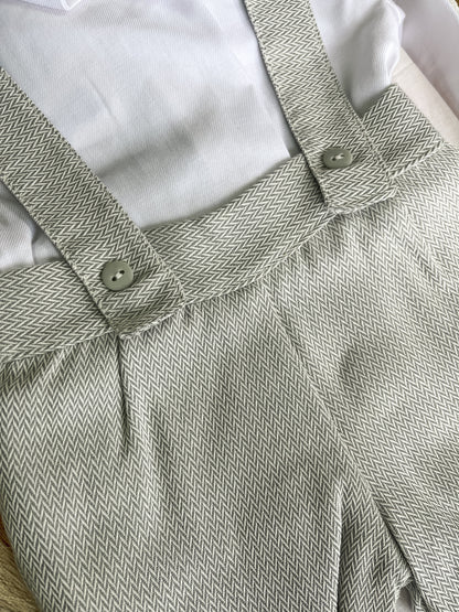 Conjunto de calções e camisa bebé cinza