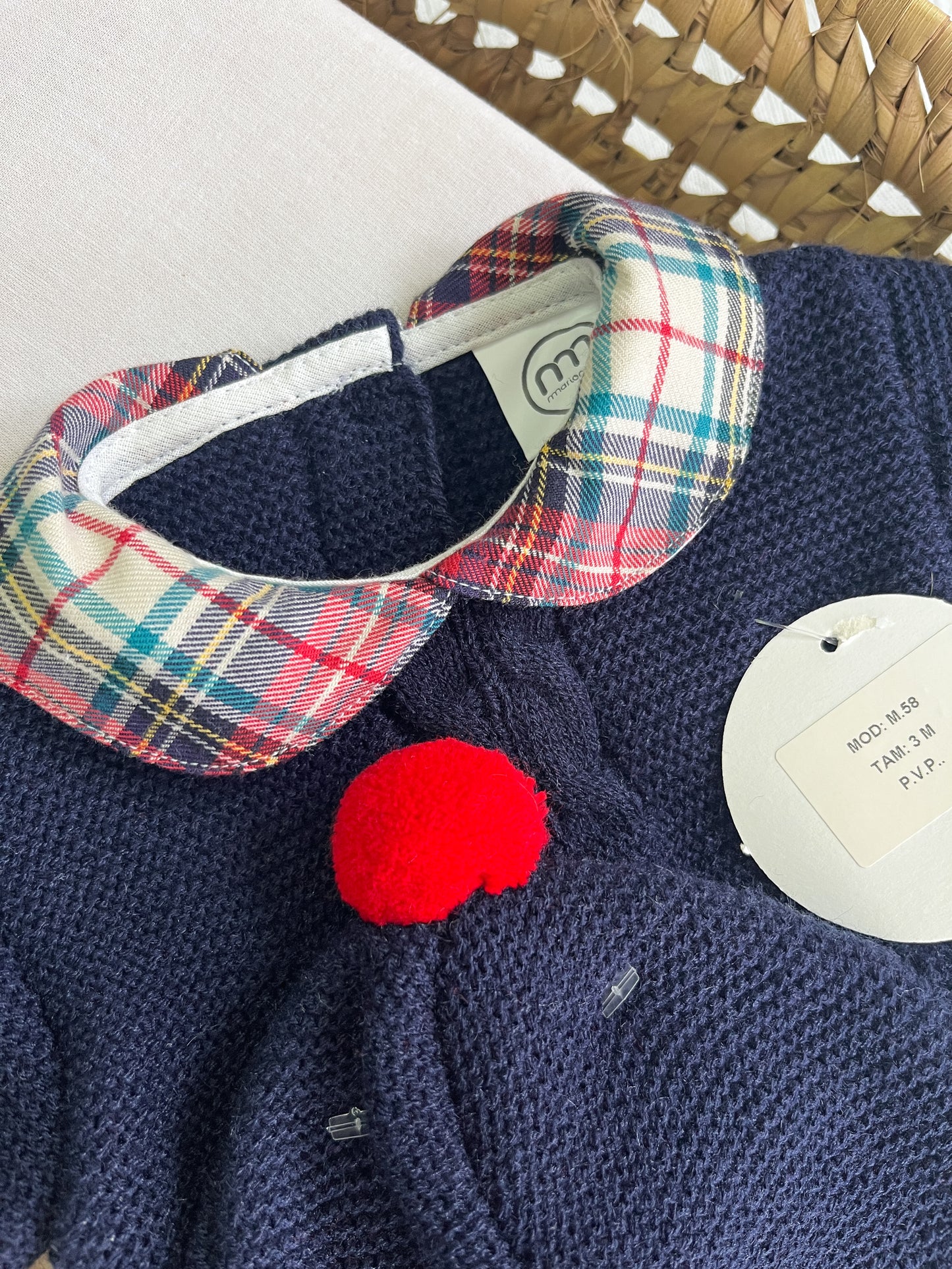Fofo/jardineira em malha com gorro bebé azul marinho e vermelho