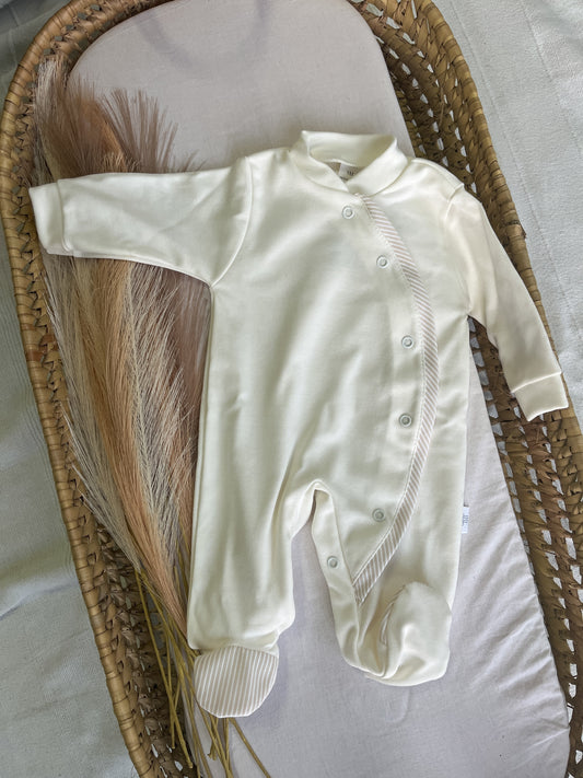 Babygrow de algodão bebé branco pérola