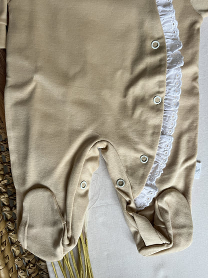 Babygrow de algodão bebé bege