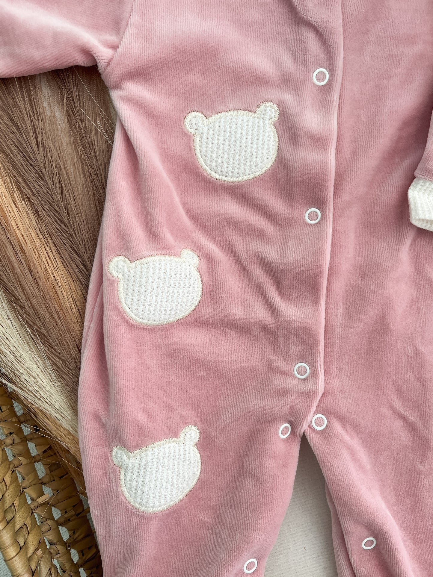 Babygrow de veludo bebé rosa