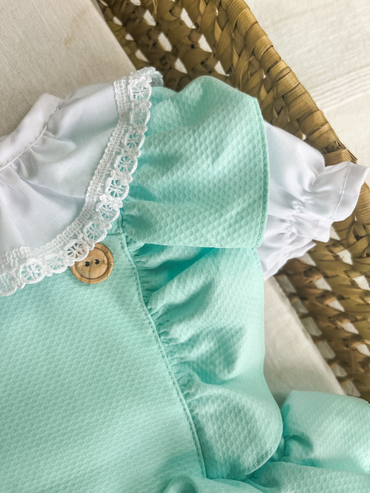Conjunto de fofo/jardineira com blusa bebé turquesa
