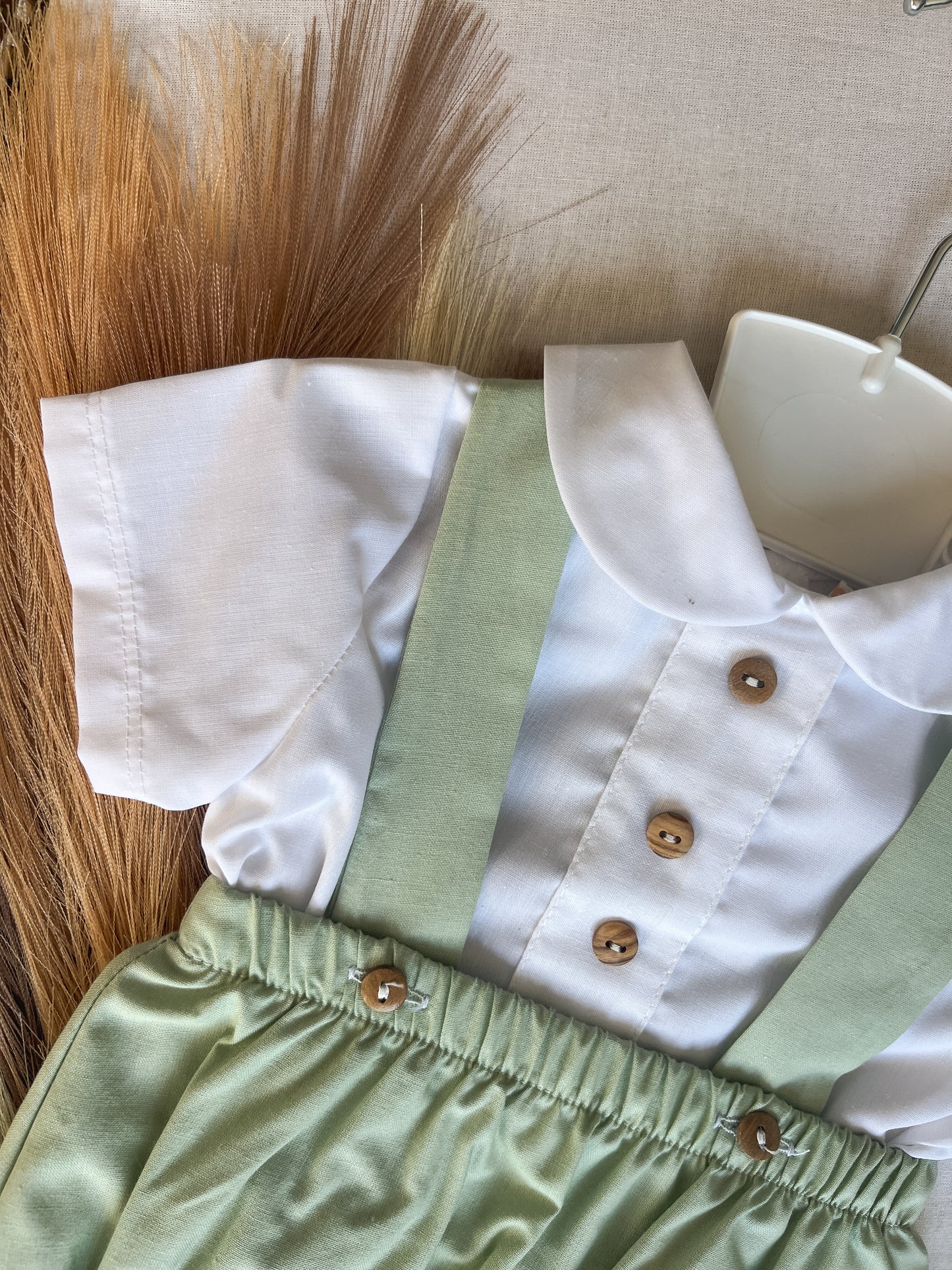 Conjunto de fofo/jardineira com blusa bebé menino verde
