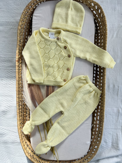 Conjunto de malha bebé 3 peças amarelo
