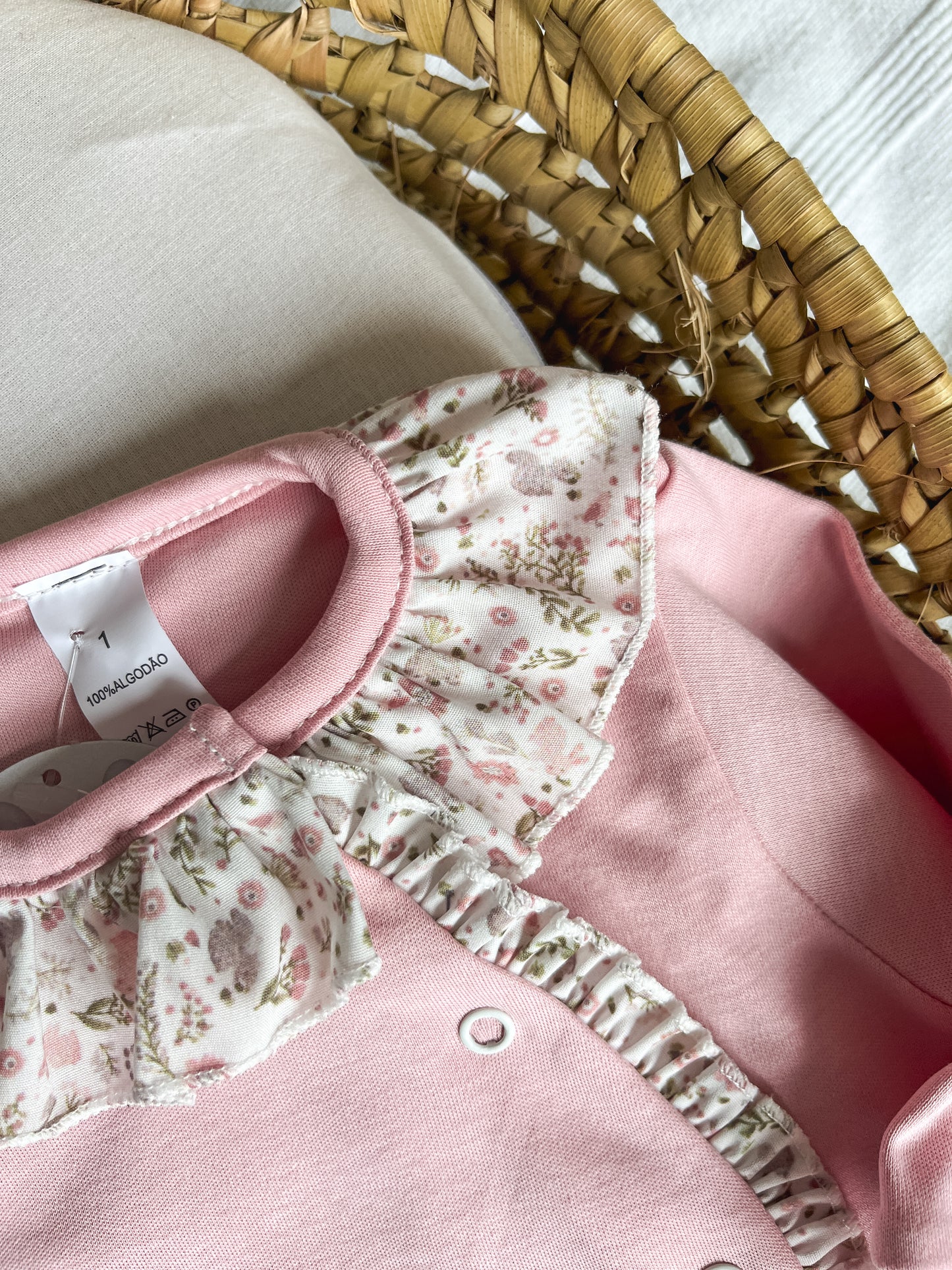 Babygrow de algodão bebé rosa