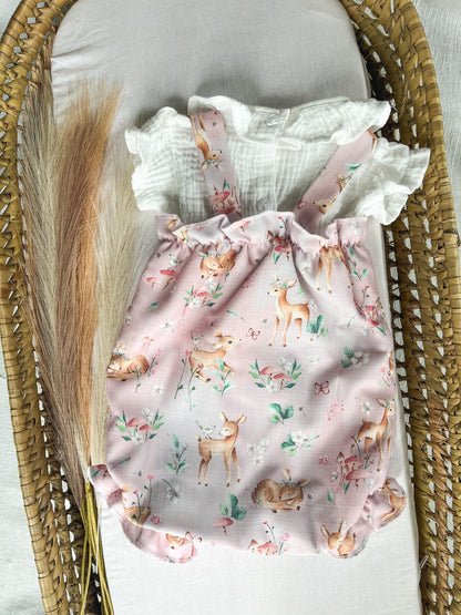 Conjunto de fofo/jardineira rosa com blusa bebé menina