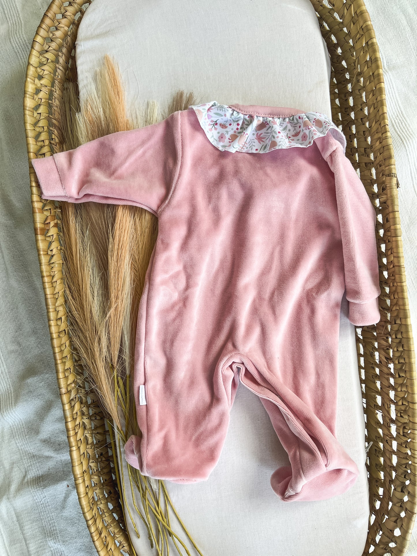 Babygrow de veludo bebé rosa velho