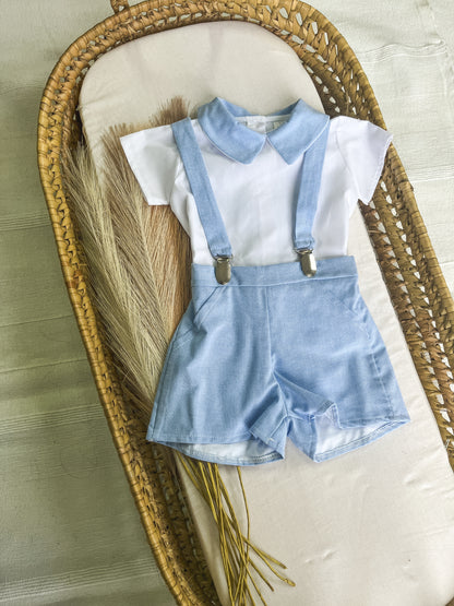 Conjunto de calções com blusa e suspensórios bebé azul