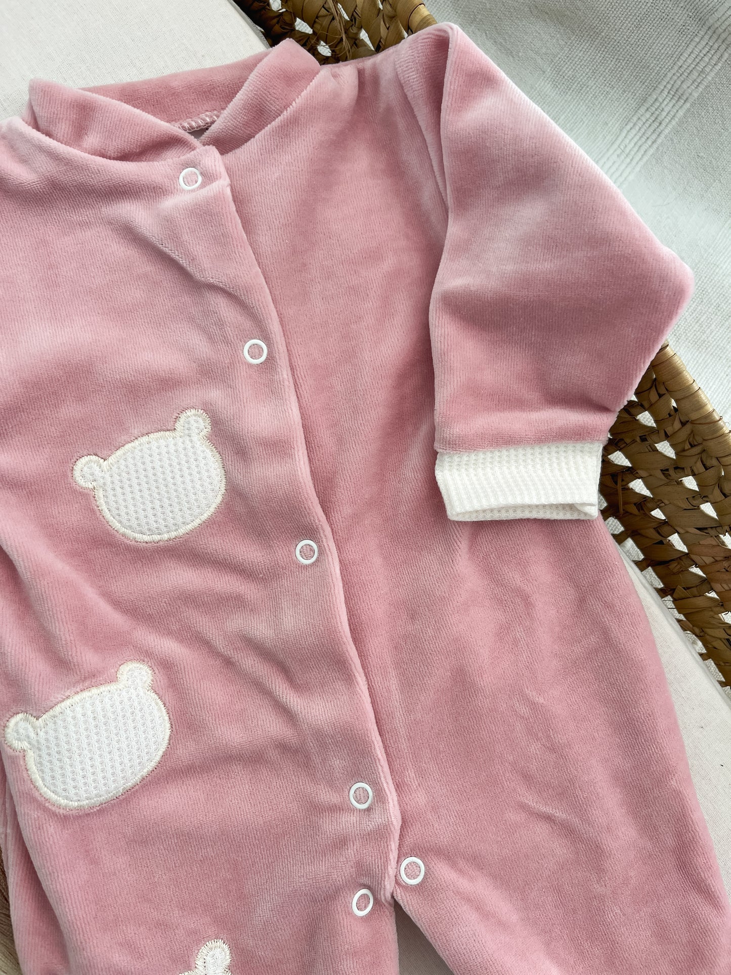 Babygrow de veludo bebé rosa