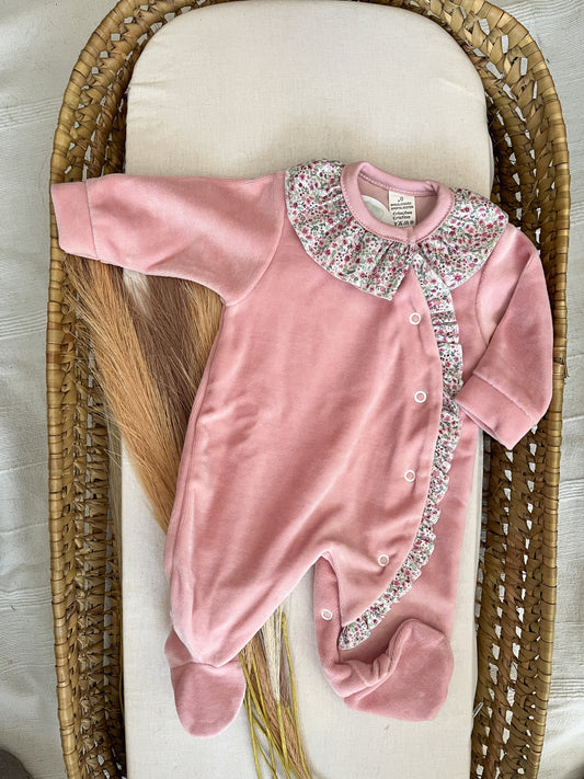 Babygrow de veludo bebé rosa velho personalizável com nome