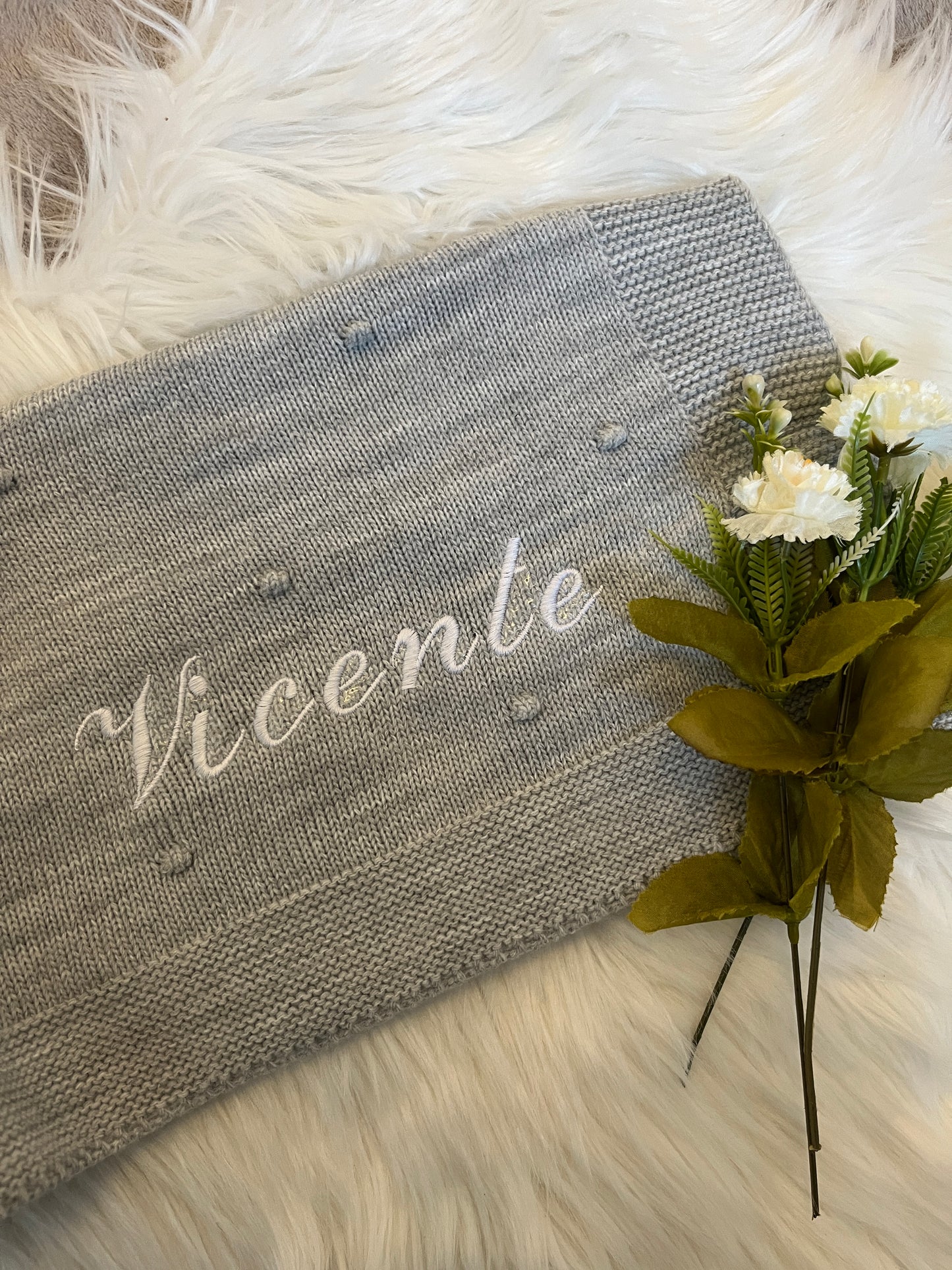 Manta de malha cinza para bebé personalizável com nome