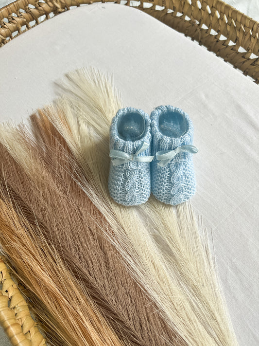 Carapins/ sapatinhos de malha bebé azul