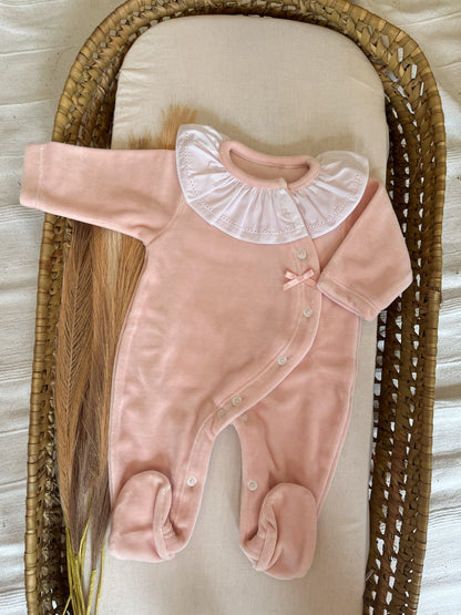 Babygrow de veludo bebé rosa personalizável com nome
