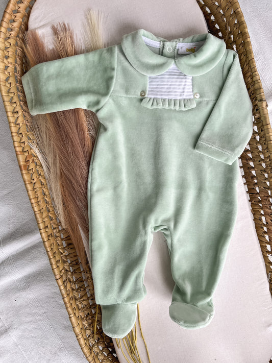 Babygrow de veludo bebé verde personalizável com nome